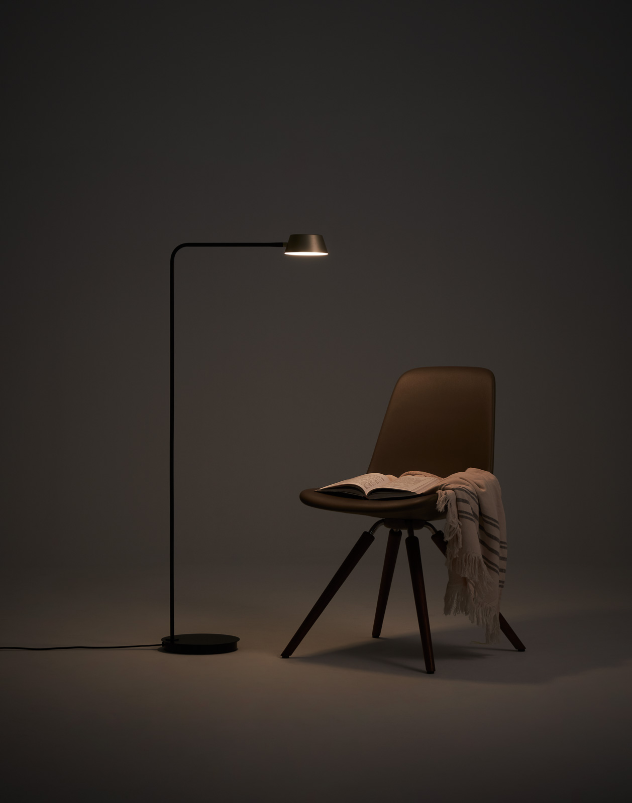 Aankoop mesh Mijnwerker OLO Floor Lamp | SEEDDESIGN USA